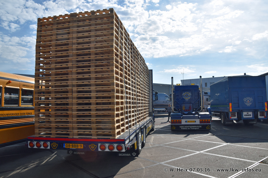 Truckshow-Flakkee-Stellendam-20160507-00026.jpg