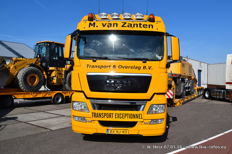 Truckshow-Flakkee-Stellendam-20160507-00056.jpg