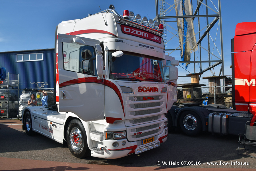 Truckshow-Flakkee-Stellendam-20160507-00102.jpg