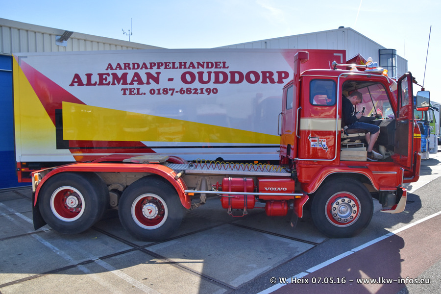 Truckshow-Flakkee-Stellendam-20160507-00398.jpg