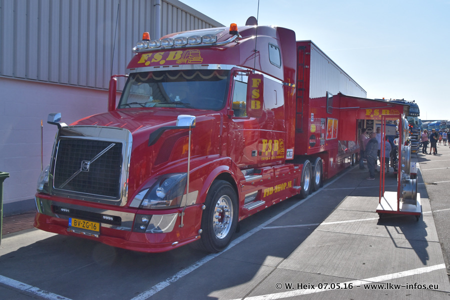 Truckshow-Flakkee-Stellendam-20160507-00461.jpg
